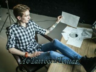 A0TattooedTomas