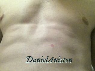 Daniel_Aniston