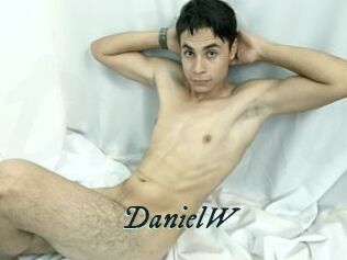 DanielW