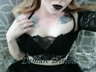 Demure_Domme