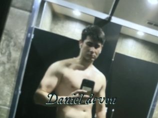 Daniel_devon