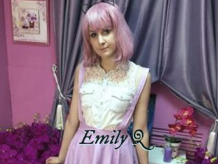 Emily_Q