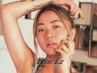 Evie_Le