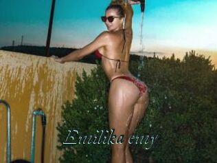 Emilika_emy