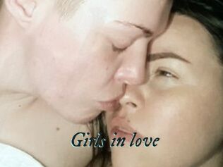 Girls_in_love