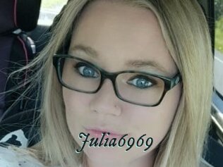 Julia6969