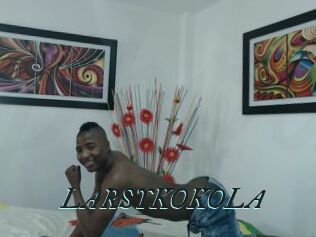 LARSYKOKOLA