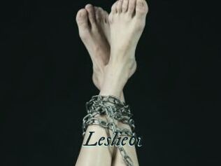 Leslie01
