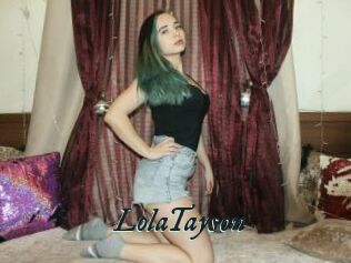 LolaTayson