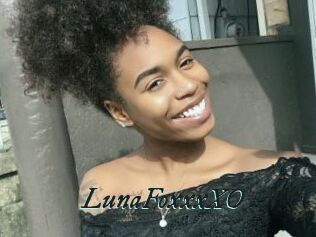 LunaFoxxxXO