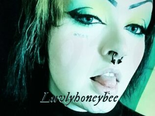 Luvlyhoneybee