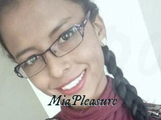 Mia_Pleasure