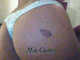 Mia_Cainee