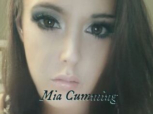 Mia_Cumming