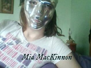 Mia_MacKinnon