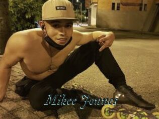 Mikee_Jonnes