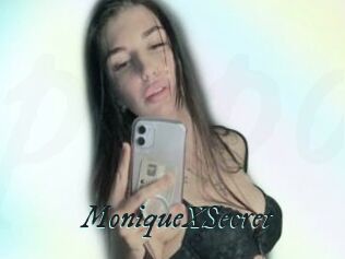 MoniqueXSecret