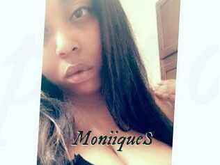 MoniiqueS