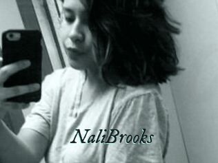 Nali_Brooks