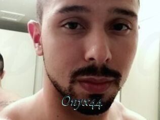 Onyx44