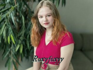 Roxyfoxyy