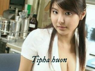 Tipha_huon