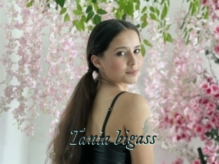 Tania_bigass