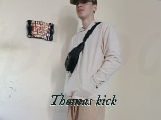 Thomas_kick